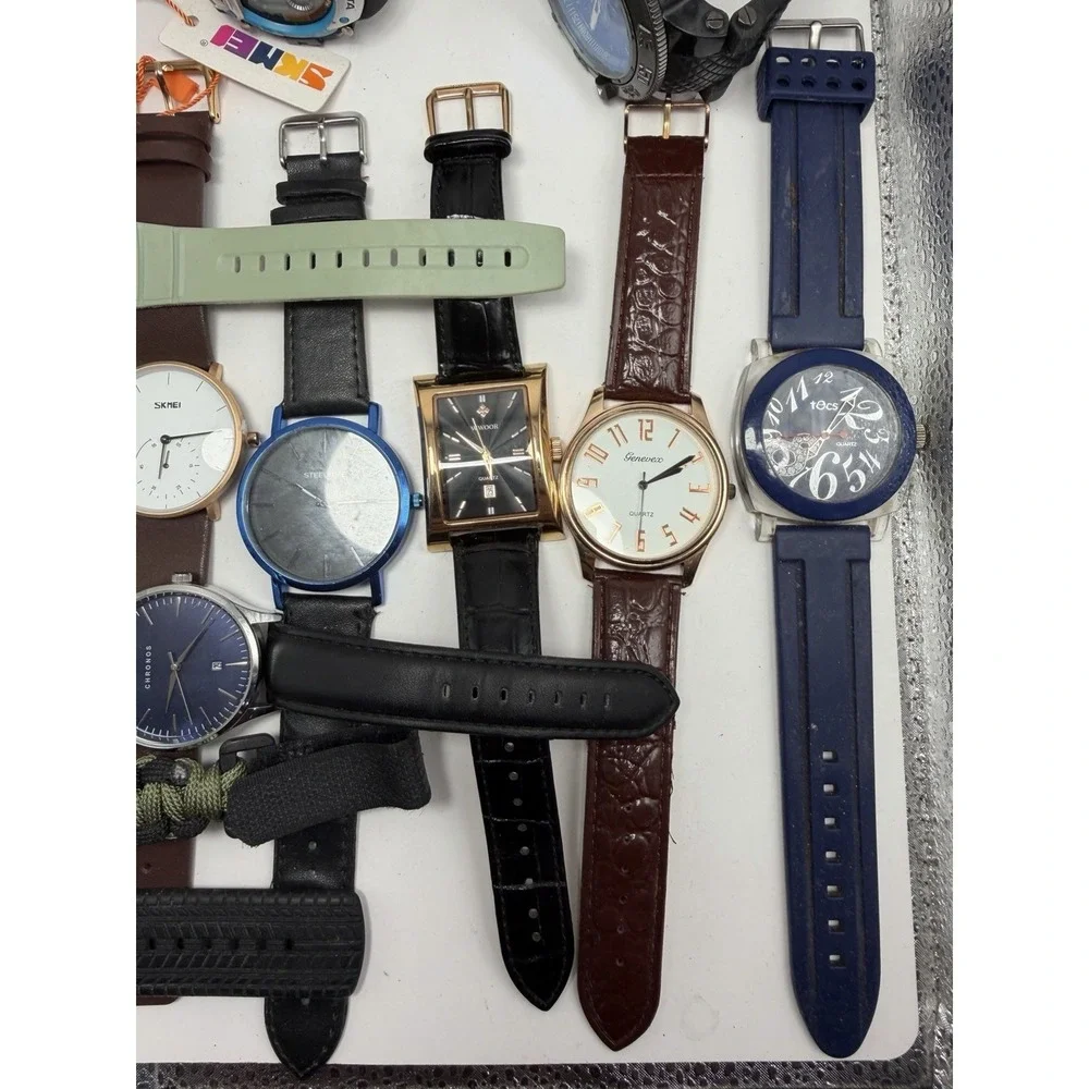 Mixed Brands Mens Watches Lot Of 17 For Parts Or Repair